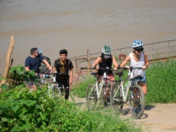 HANOI BICYCLE CITY AND COUNTRYSIDE COMBINATION 4,5 HOURS  